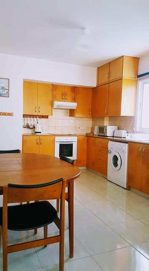 Armstrong Apartment パラリムニ エクステリア 写真